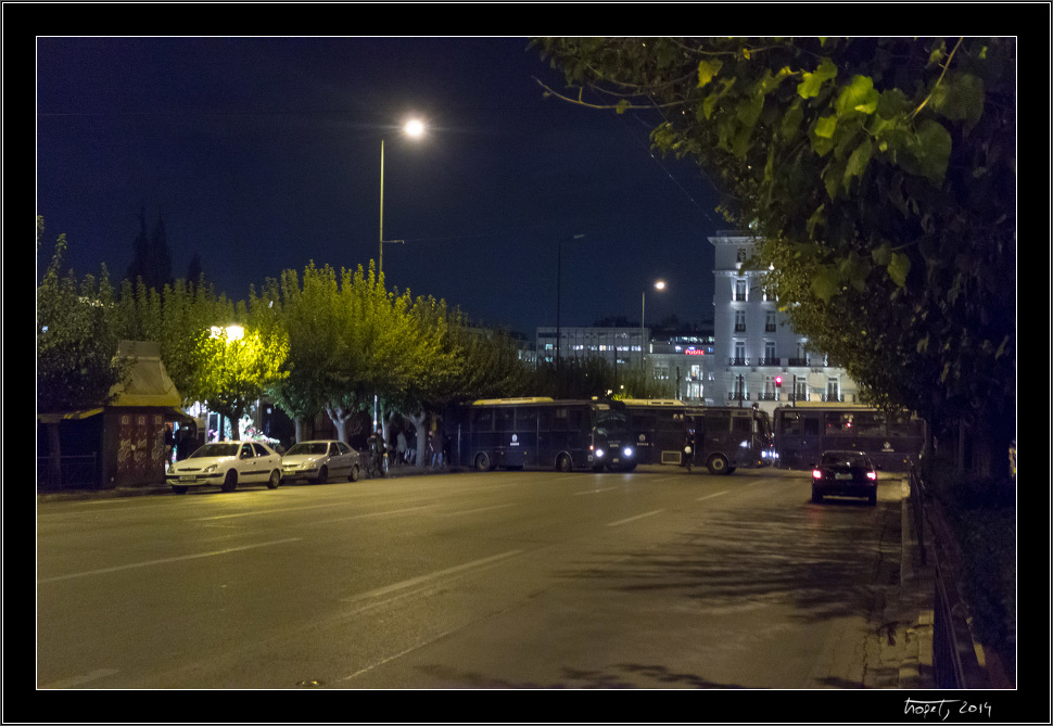 THALAMOSS GAM - Athens
, photo 1 of 8, 2014
, 20141106-1925-DSC02688.jpg (205,387 kB)