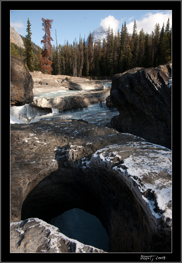 Natural Bridge, Yoho National Park, BC - Banff, AB, photo 72 of 217, 2009, 072-_DSC5746.jpg (277,299 kB)