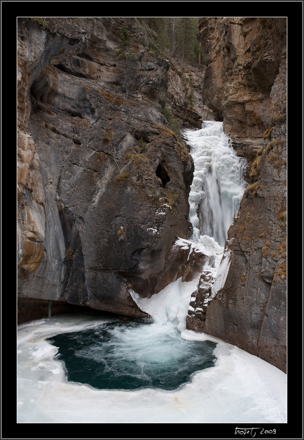 Lower Falls, Johnston Canyon - Banff, AB, photo 165 of 217, 2009, 165-_DSC6064.jpg (263,099 kB)