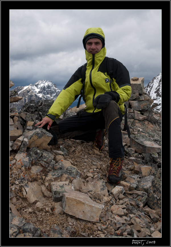 Ve spodn sti hebene Elpoco Peak / On the lower part of the Elpoco Peak range - Banff, AB, photo 197 of 217, 2009, 197-_DSC6174.jpg (250,180 kB)