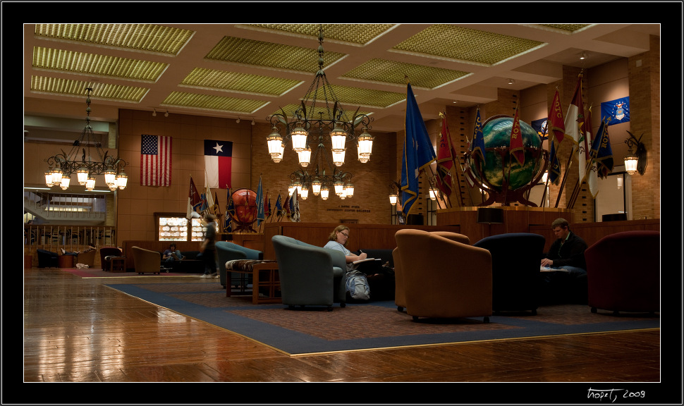 Texas A&M - Memorial Student Center - Flag Room - Texas A&M University - College Station, TX, photo 48 of 62, 2009, _DSC3333.jpg (245,852 kB)