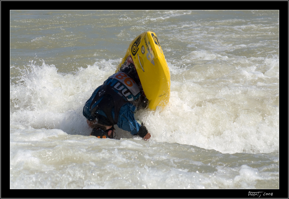 K1M finle / K1M finals - Honza pindler - Freestyle Kayak unovo, photo 142 of 158, 2008, PICT8107.jpg (257,181 kB)