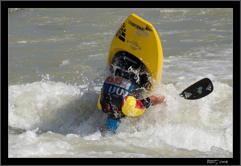 K1M finle / K1M finals - Peter Csonka - Freestyle Kayak unovo, photo 146 of 158, 2008, PICT8113.jpg (267,057 kB)