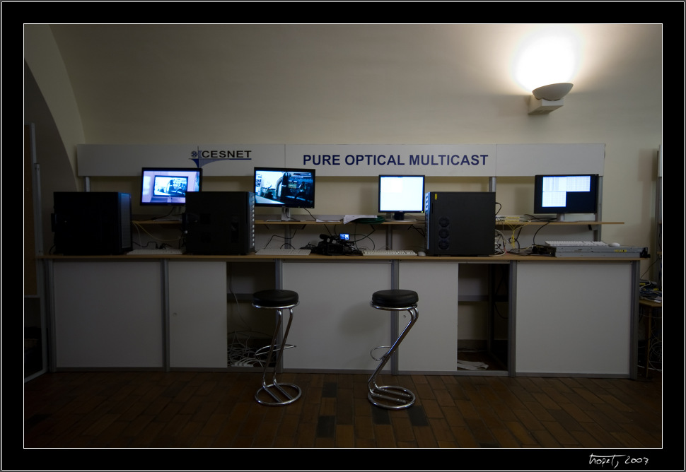 Pure Optical Multicast demo booth