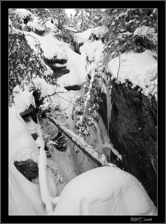 Obrovsk vodopd v zim / Obrovsk vodopd in winter - Memoril Vlada Tatarku 2009 / Vlado Tatarka Memorial 2009, photo 20 of 190, 2009, 020-_DSC3815.jpg (250,839 kB)