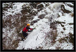 Taky si to rychle vybhnu / Me sprinting it up afterwards, too - Led u gar - Alein prvovstup :-)<br>Ice at garages - Aleka's first ascent, thumbnail 19 of 26, 2011, 019-CRW_7865.jpg (467,809 kB)