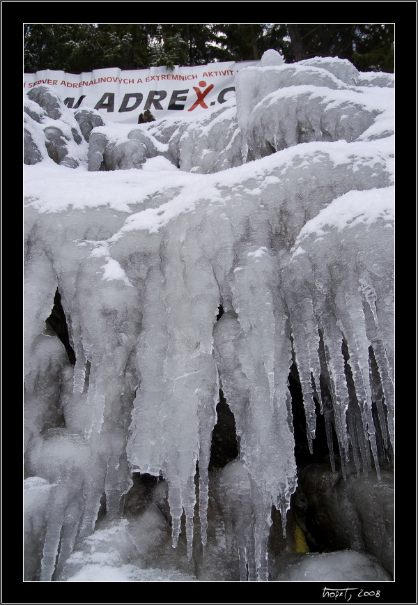 Ledov lezen ve Vru / Ice climbing in Vr, photo 3 of 61, 2008, PICT5625.jpg (228,631 kB)