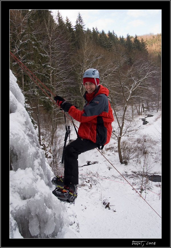 Ledov lezen ve Vru / Ice climbing in Vr, photo 5 of 61, 2008, PICT5628.jpg (258,823 kB)