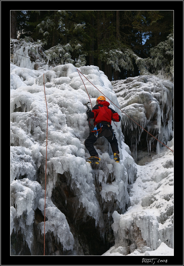 Ledov lezen ve Vru / Ice climbing in Vr, photo 34 of 61, 2008, PICT5676.jpg (279,859 kB)