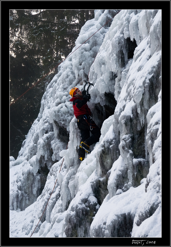 Ledov lezen ve Vru / Ice climbing in Vr, photo 41 of 61, 2008, PICT5697.jpg (267,822 kB)