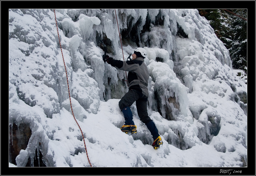 Ledov lezen ve Vru / Ice climbing in Vr, photo 53 of 61, 2008, PICT5713.jpg (298,932 kB)