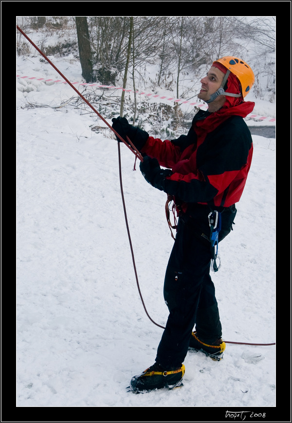 Ledov lezen ve Vru / Ice climbing in Vr, photo 54 of 61, 2008, PICT5714.jpg (200,307 kB)