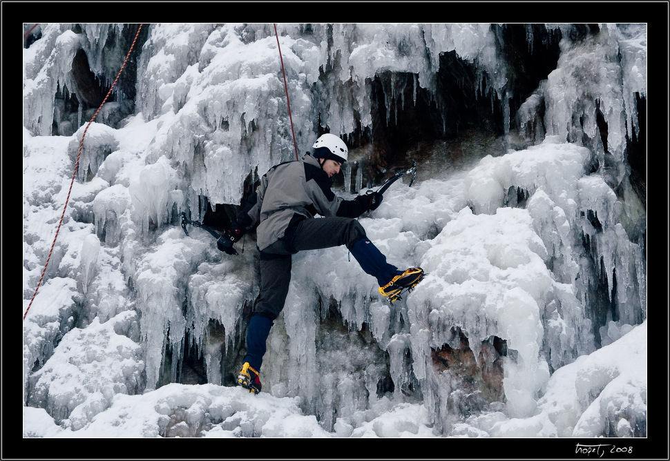 Ledov lezen ve Vru / Ice climbing in Vr, photo 55 of 61, 2008, PICT5716.jpg (310,587 kB)