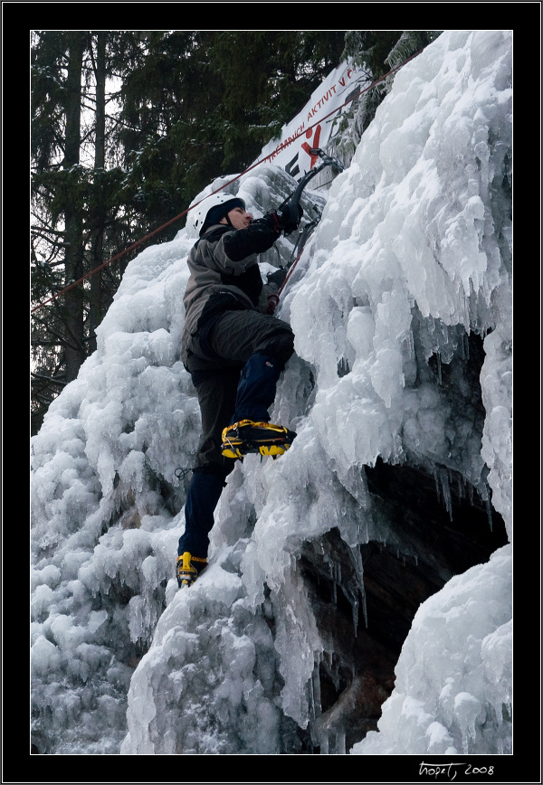Ledov lezen ve Vru / Ice climbing in Vr, photo 57 of 61, 2008, PICT5719.jpg (247,029 kB)