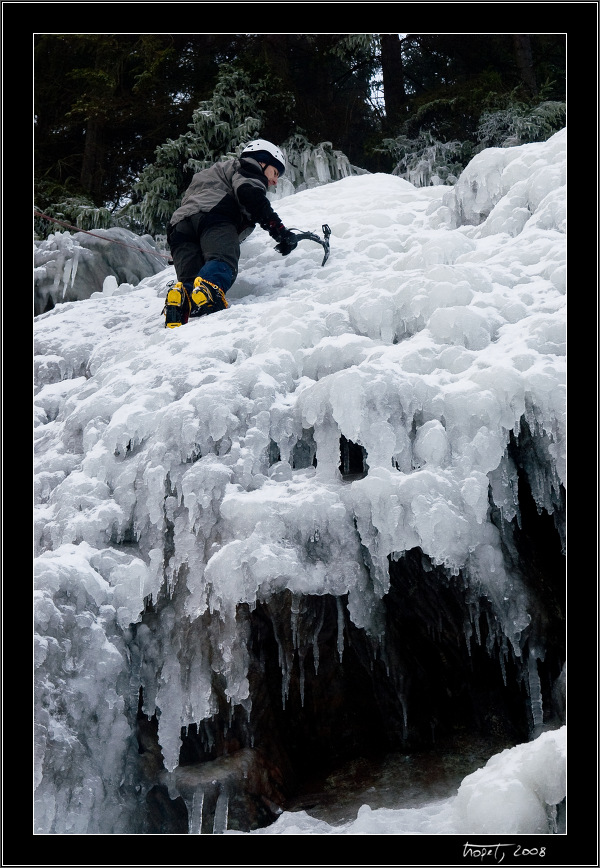Ledov lezen ve Vru / Ice climbing in Vr, photo 58 of 61, 2008, PICT5720.jpg (231,239 kB)