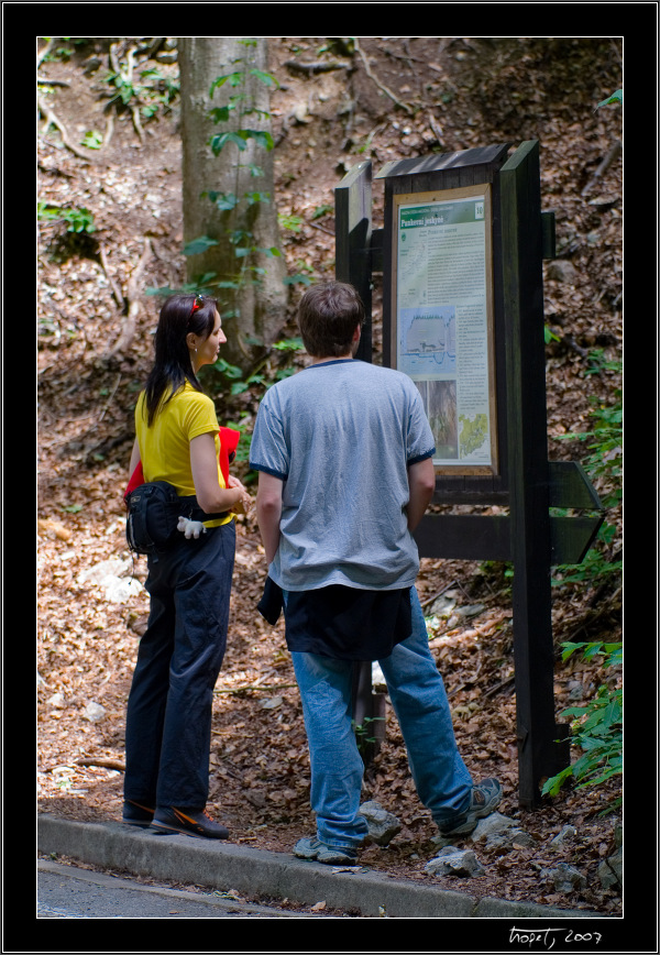 Aleska and Ian studying topology of Pusty zleb (approx. transl. Barren Glen)