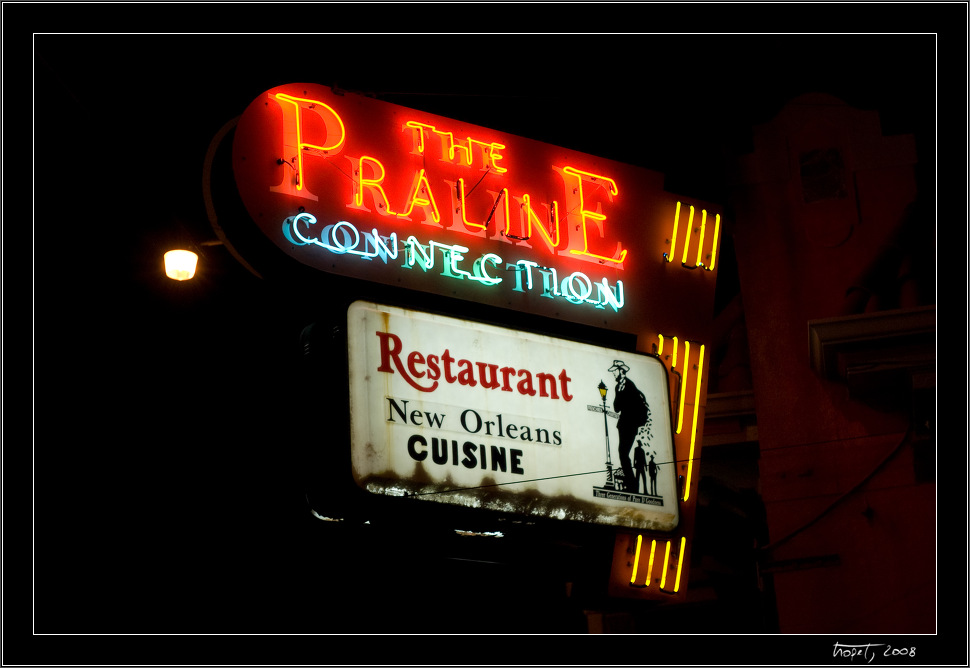 Nightlife in the French Quarter - New Orleans, photo 102 of 117, 2008, PICT8921.jpg (165,707 kB)