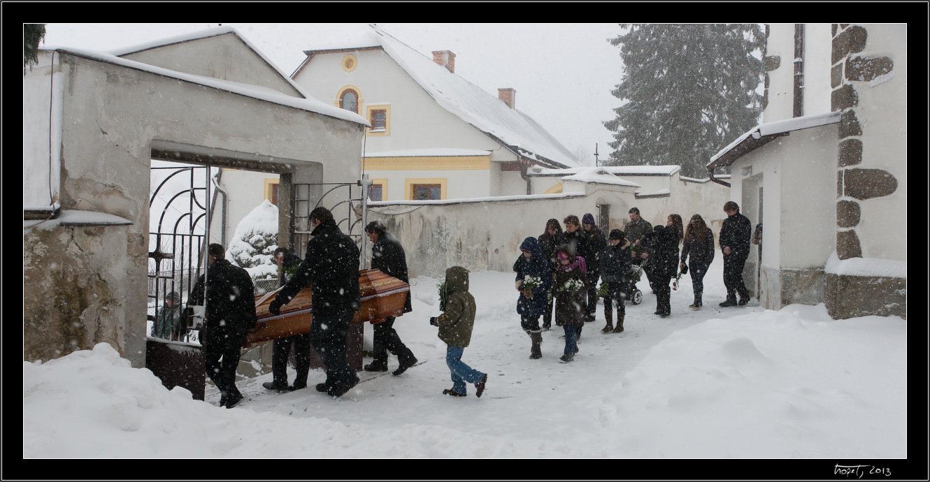 Pohřeb strýce Leoše, photo 6 of 23, 2013, DSC03579.jpg (305,079 kB)