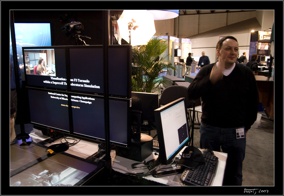 EVL booth with tiled screen receiving image for Sitola