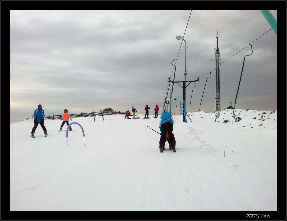 Silvestrovské lyžování na Stupavě
, photo 2 of 11, 2014
, 20140131-0914-IMG_20140131_091405.jpg (159,268 kB)