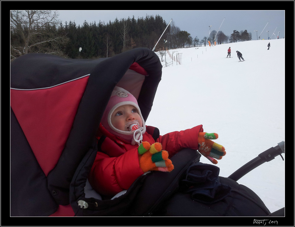 Silvestrovské lyžování na Stupavě
, photo 11 of 11, 2014
, 20140131-1039-IMG_20140131_103913.jpg (170,467 kB)