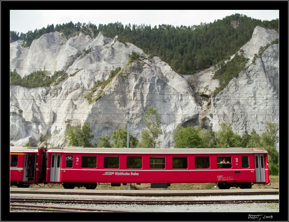vcarsko / Switzerland 2009, photo 22 of 43, 2009, 022-CRW_5708.jpg (405,396 kB)