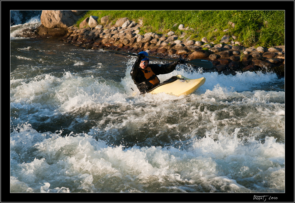 Slalomov kanl v Liptovskm Mikuli / Slalom course in Liptovsk Mikul<br>Fotila Aleka / Photo by Aleka - Vysok Tatry, Pieniny, Liptovsk Mikul, photo 150 of 154, 2010, 150-DSC07734.jpg (430,442 kB)