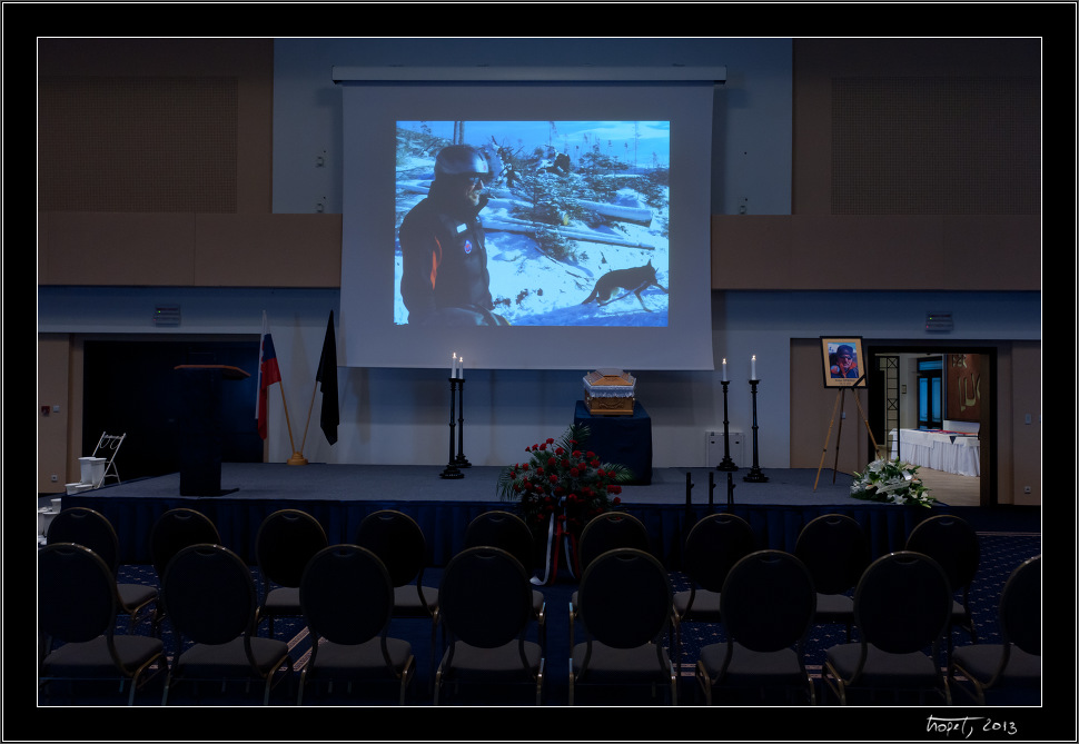 Peter Šperka - Ujec - pohřeb, photo 15 of 53, 2013, DSC05137.jpg (150,486 kB)