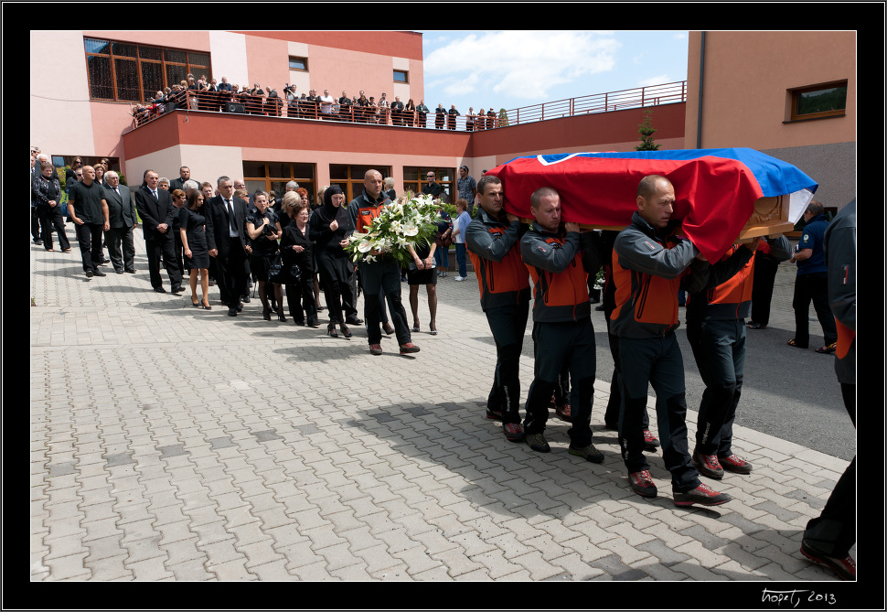 Peter Šperka - Ujec - pohřeb, photo 52 of 53, 2013, DSC05237.jpg (274,742 kB)